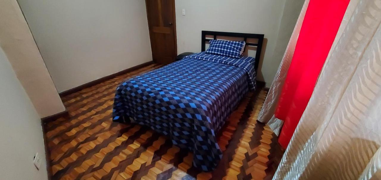 Departamento En Cuenca, 3 Y Parqueo Gratis *